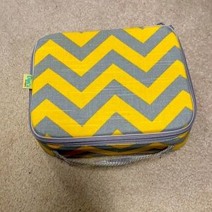 Essential oil carrying case